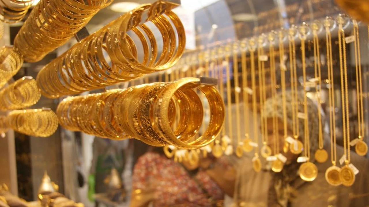 أسباب قفزة أسعار الذهب في مصر لمستويات قياسية وتأثير التوترات الإقليمية بالأسواق